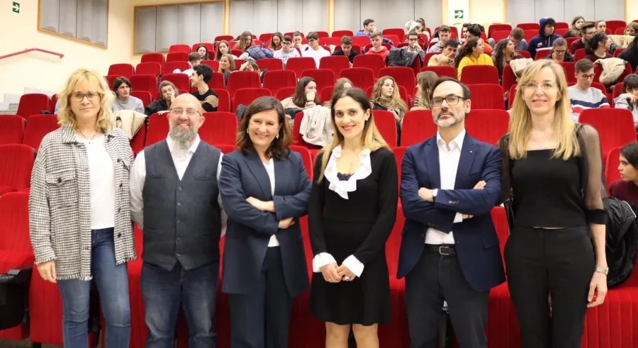 Foto 8 - La UPSA se suma al 80 aniversario de la Agencia EFE con un interesante coloquio