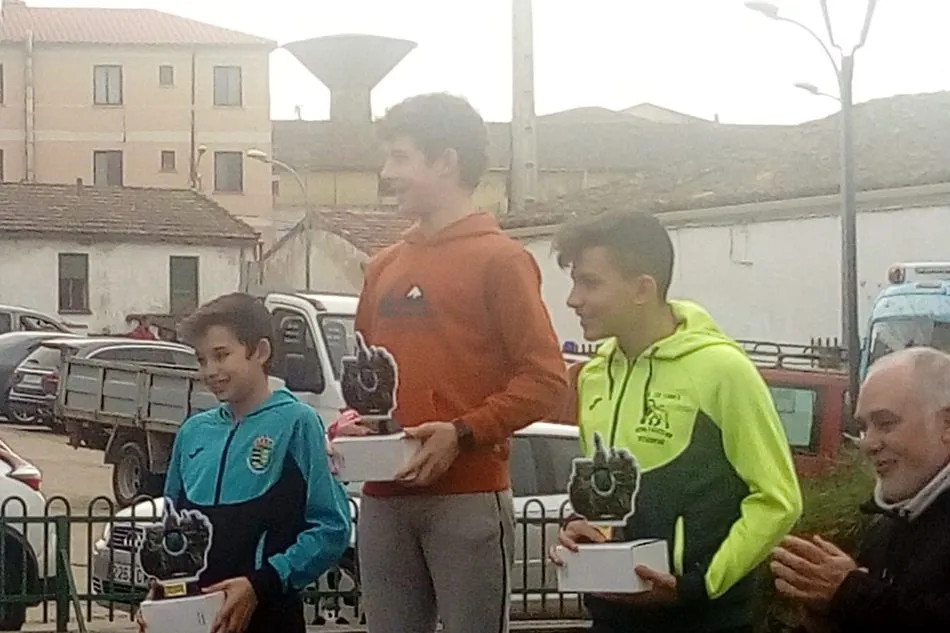 Foto 3 - Buen papel del CD Los Leones de Vitigudino en la prueba de campo a trav&eacute;s  