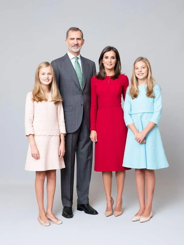 Foto 8 - As&iacute; son los nuevos retratos oficiales de la Familia Real
