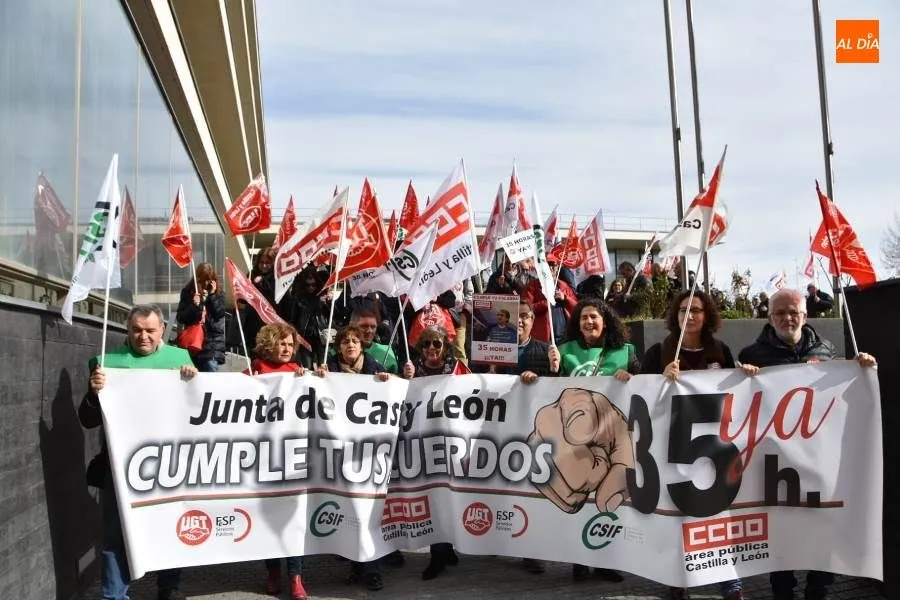 Foto 3 - Manifestaci&oacute;n sindical para denunciar &ldquo;el incumplimiento de los acuerdos&rdquo; de la Junta