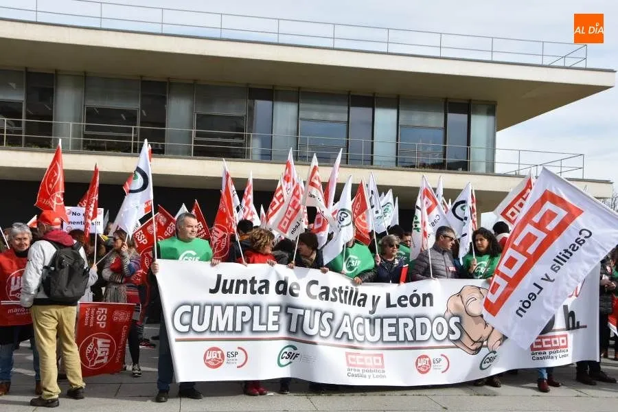 Foto 2 - Manifestaci&oacute;n sindical para denunciar &ldquo;el incumplimiento de los acuerdos&rdquo; de la Junta