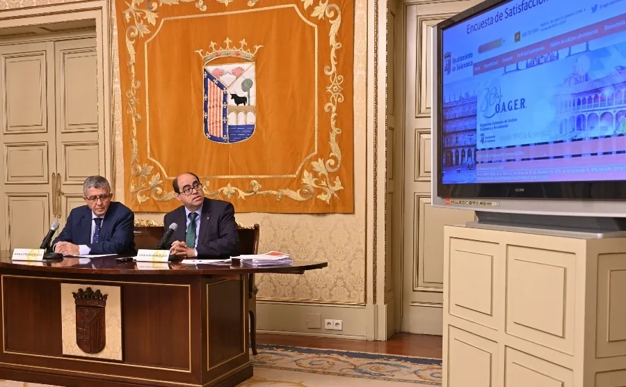 Foto 3 - M&aacute;s del 80% de los contribuyentes califican como bueno y muy bueno el servicio del OAGER