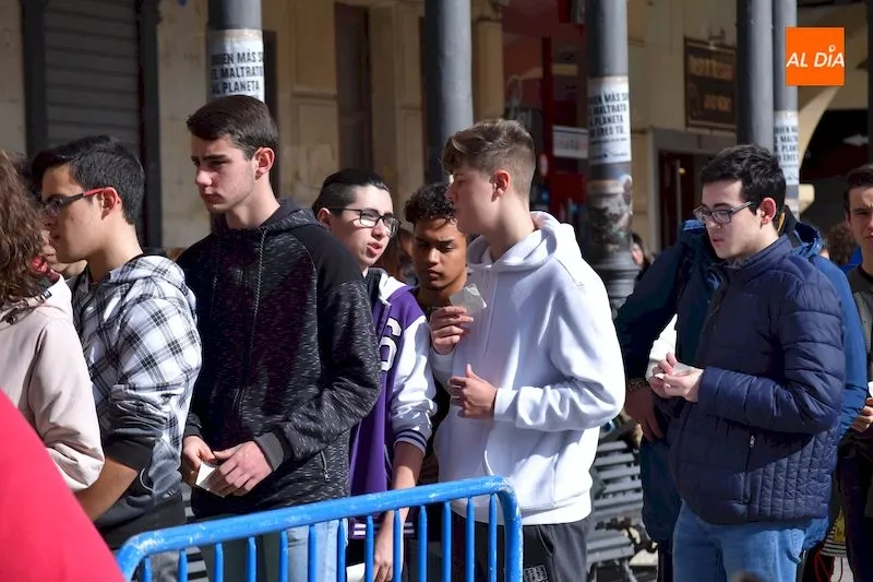 Foto 9 - La &lsquo;Operaci&oacute;n Bocata&rsquo; vuelve a supera el millar de bocadillos repartidos en Alba de Tormes