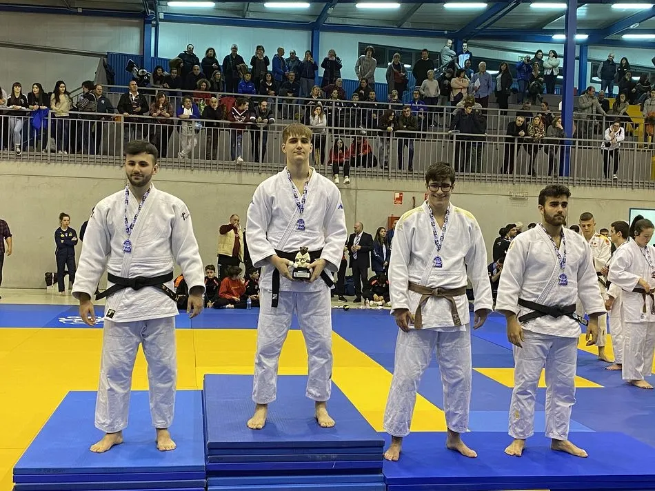 Foto 2 - El Club Doryoku obtiene tres oros y un bronce en el Sector Junior
