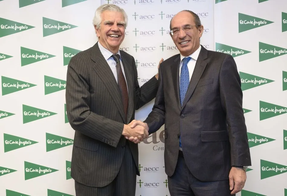 Ignacio Muñoz Pidal, presidente de la AECC, y José Luis González-Besada, director de Comunicación y RRII de El Corte Inglés