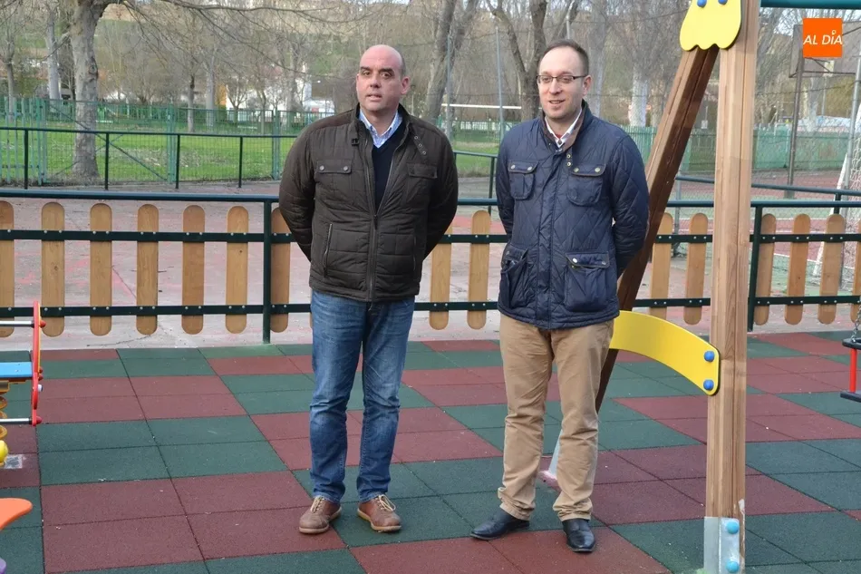 Foto 5 - Creado un parque infantil en la zona recreativa del Barrio Nuevo  