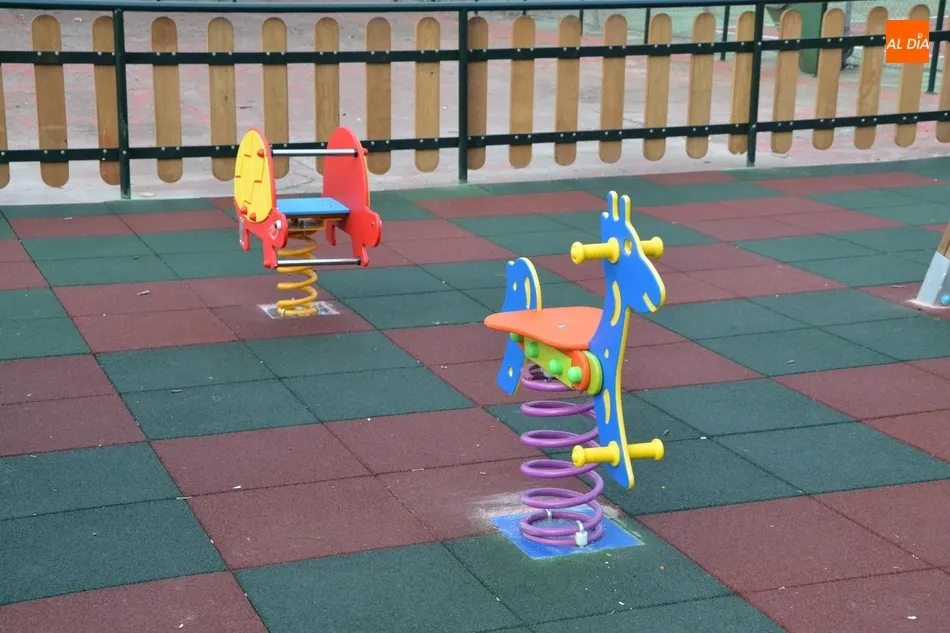 Foto 2 - Creado un parque infantil en la zona recreativa del Barrio Nuevo  