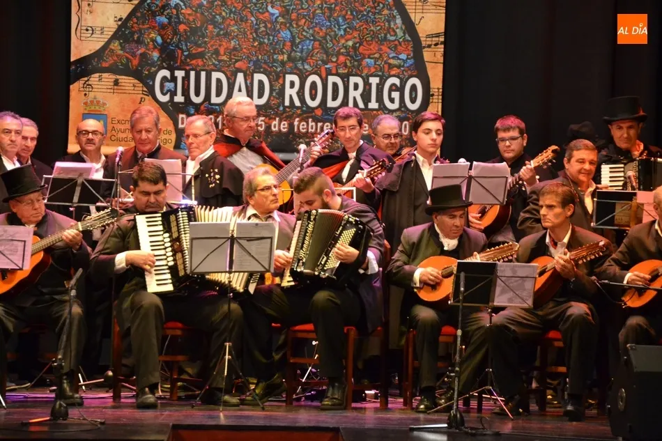 Foto 4 - La Rondalla presenta sus Coplas con la compa&ntilde;&iacute;a de Greta Thunberg, Gila y un doble de Farina  