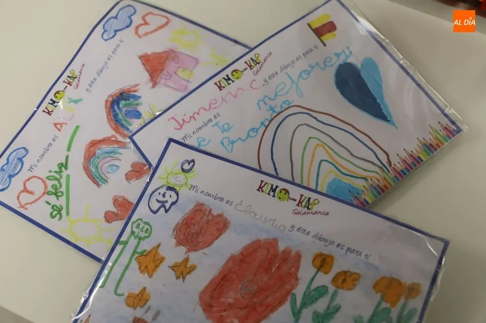 Foto 2 - Los kimo kap, gorros solidarios para los peque&ntilde;os guerreros contra el c&aacute;ncer  