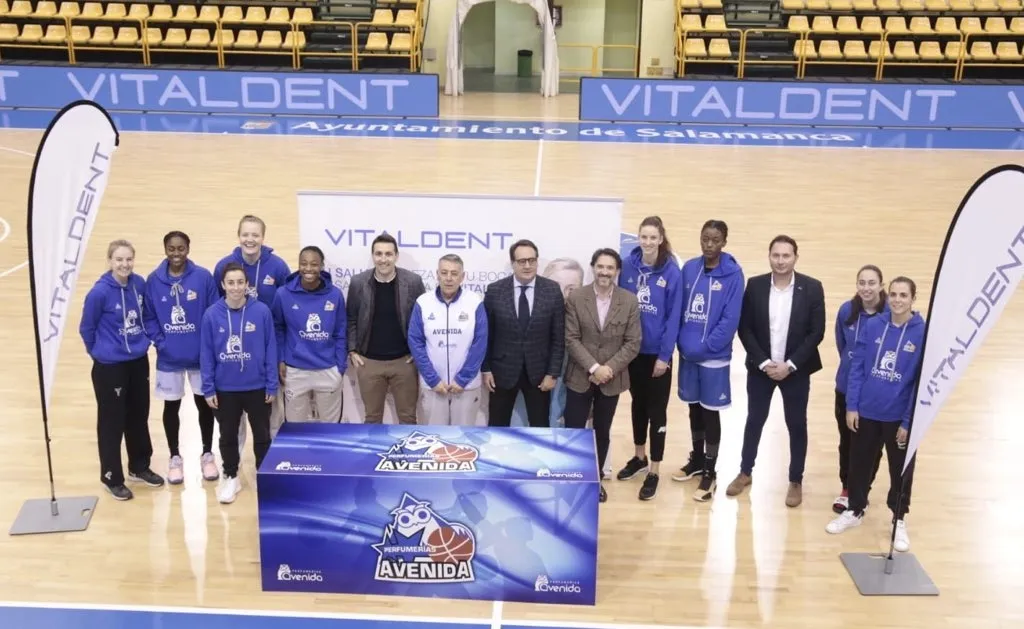 Foto de familia / Avenida