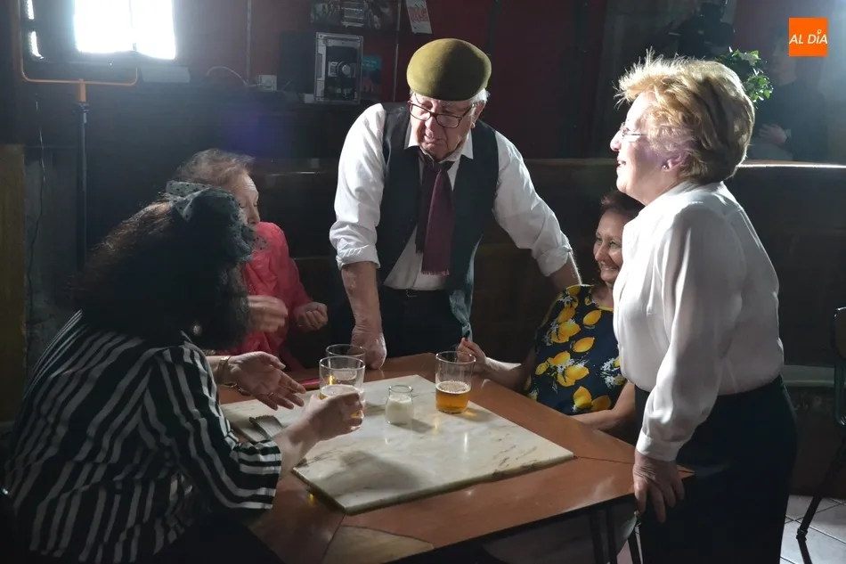 Foto 9 - La Coral D&aacute;maso Ledesma graba el primer videoclip de su historia  