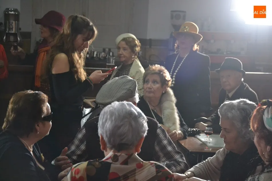 Foto 7 - La Coral D&aacute;maso Ledesma graba el primer videoclip de su historia  