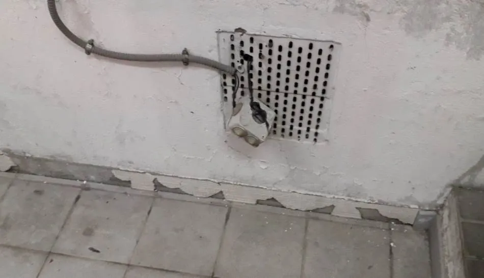 Foto 8 - El PSOE denuncia las p&eacute;simas condiciones del Centro de Salud de La Fuente de San Esteban  