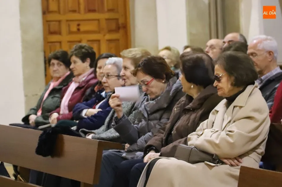 Foto 3 - El coro Francisco Salinas, con la Asociaci&oacute;n de Asperger Salamanca  
