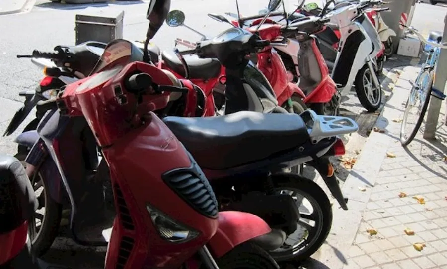 En el caso de las motocicletas, el precio de la ITV es de 35 euros en Castilla y León, mientras que la media nacional es de 26 euros