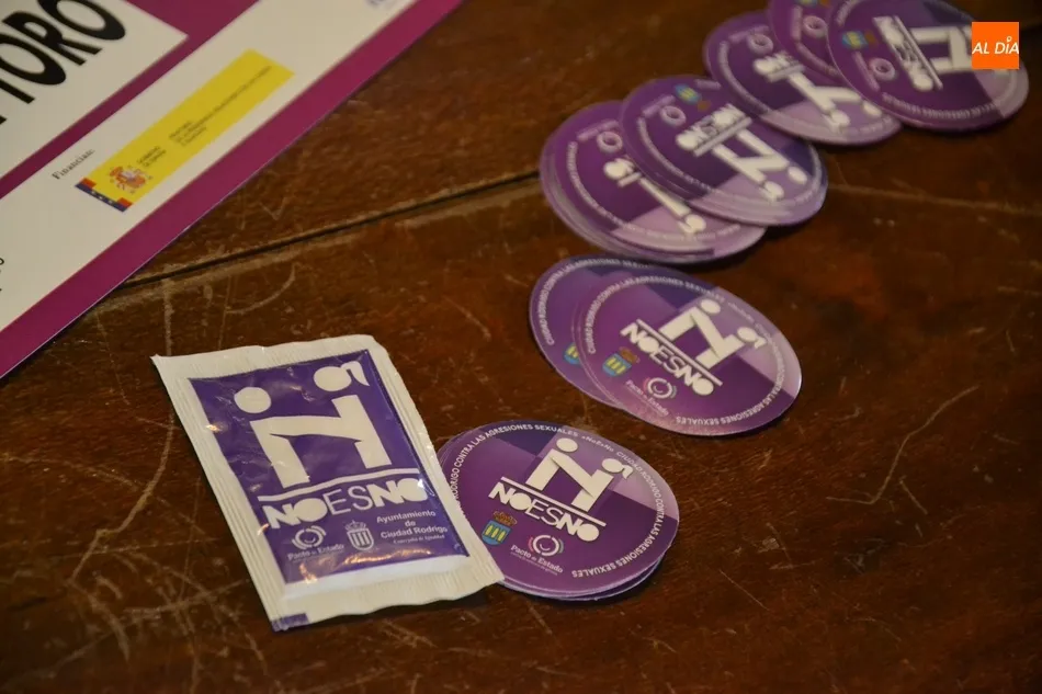 Foto 4 - 40.000 azucarillos, 5.000 pegatinas y 5.000 flyers difundir&aacute;n la nueva campa&ntilde;a del &lsquo;No es No&rsquo; ...