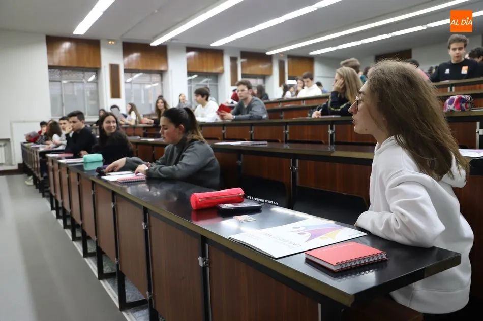 Foto 10 - Arranca la la Fase Local de la Olimpiada de Qu&iacute;mica de Castilla y Le&oacute;n