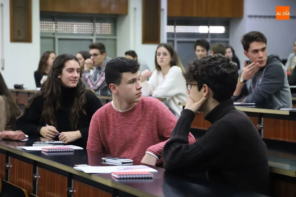 Foto 9 - Arranca la la Fase Local de la Olimpiada de Qu&iacute;mica de Castilla y Le&oacute;n