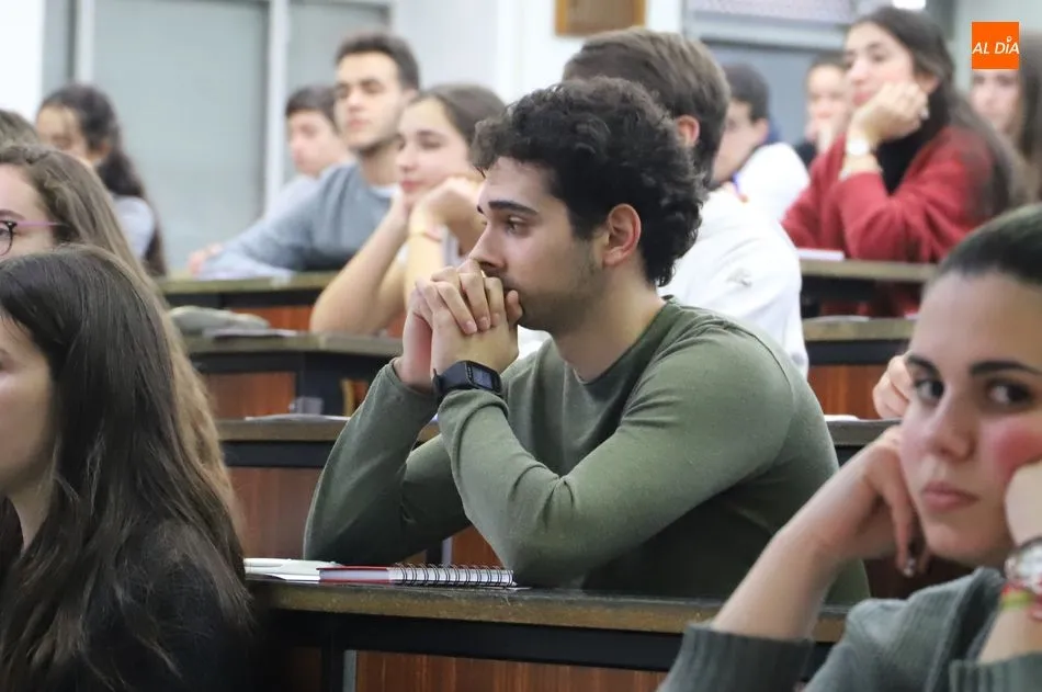 Foto 3 - Arranca la la Fase Local de la Olimpiada de Qu&iacute;mica de Castilla y Le&oacute;n
