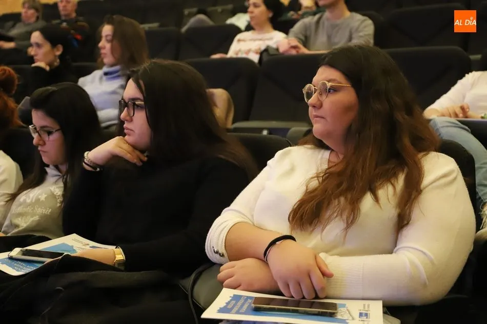 Foto 10 - El S&iacute;ndrome de Asperger se da a conocer al p&uacute;blico salmantino en una jornada con motivo de su...