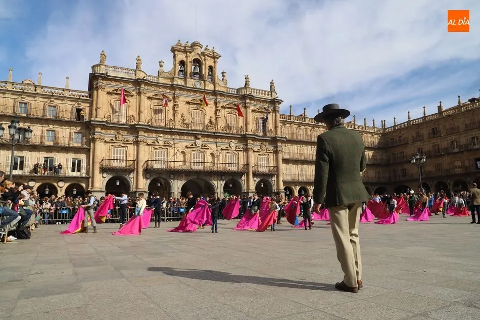 Foto 11 - La Escuela de Tauromaquia de la Diputaci&oacute;n de Salamanca presume de &lsquo;toreo&rsquo; en plena Plaza...