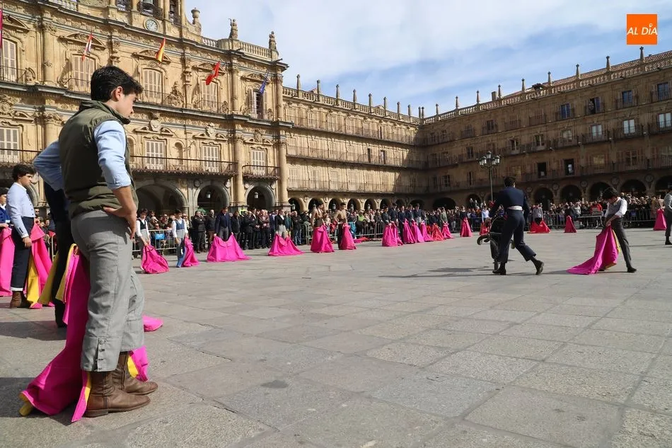 Foto 2 - La Escuela de Tauromaquia de la Diputaci&oacute;n de Salamanca presume de &lsquo;toreo&rsquo; en plena Plaza...