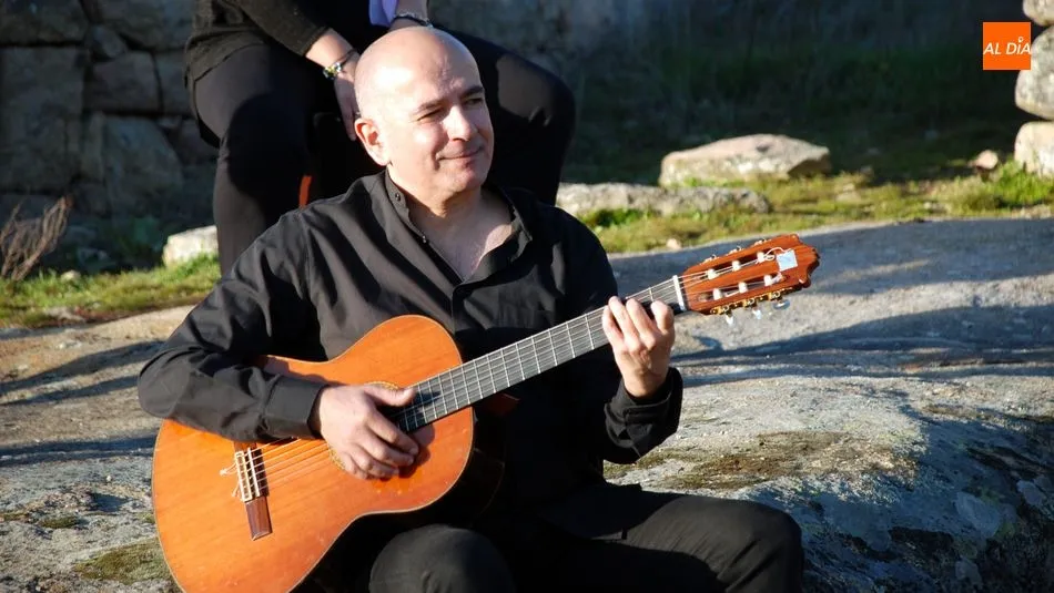 Foto 7 - Baleo graba en el castro de Las Merchanas el videoclip de &lsquo;Abadengo&rsquo;, el nuevo disco que...