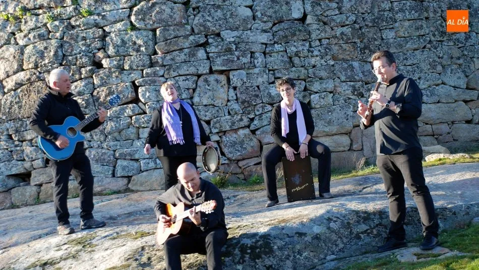 Foto 9 - Baleo graba en el castro de Las Merchanas el videoclip de &lsquo;Abadengo&rsquo;, el nuevo disco que...