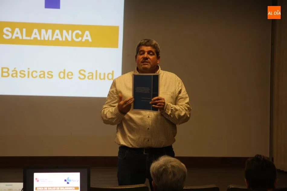 Foto 8 - Villavieja se opone a la reforma sanitaria de la Junta bajo el lema &ldquo;los pueblos unidos jam&aacute;s...