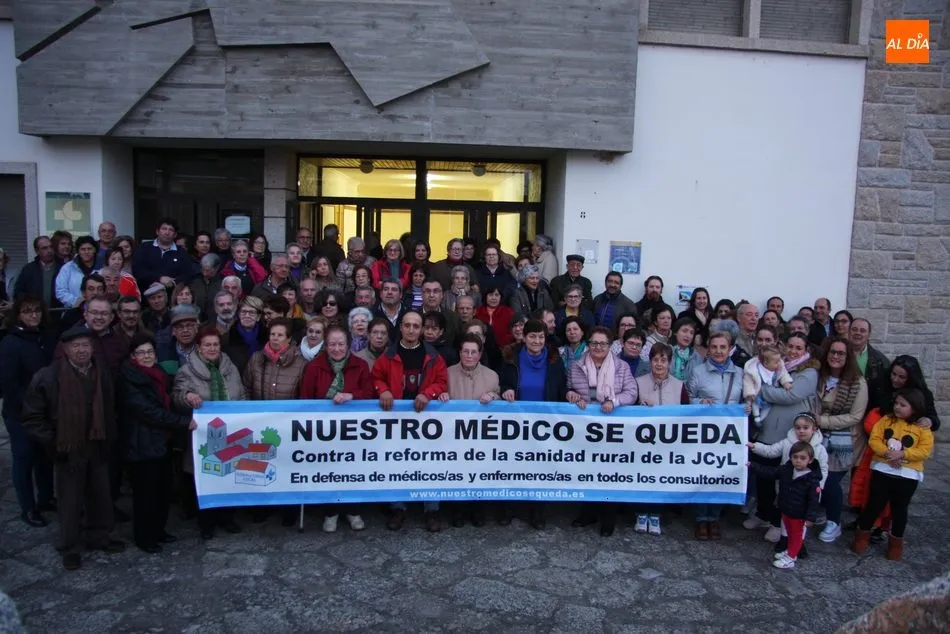 Villavieja se opone a la reforma sanitaria de la Junta bajo el lema los pueblos unidos jamás...