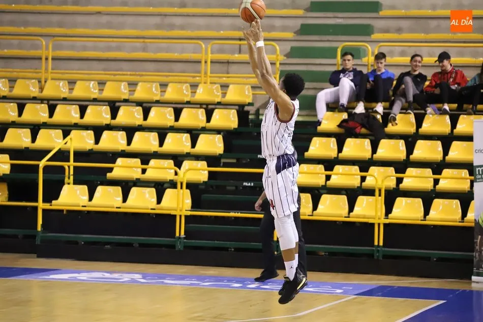 Foto 9 - El Aquimisa obra la gesta ante el Culleredo y el CB Tormes derrota al Betanzos