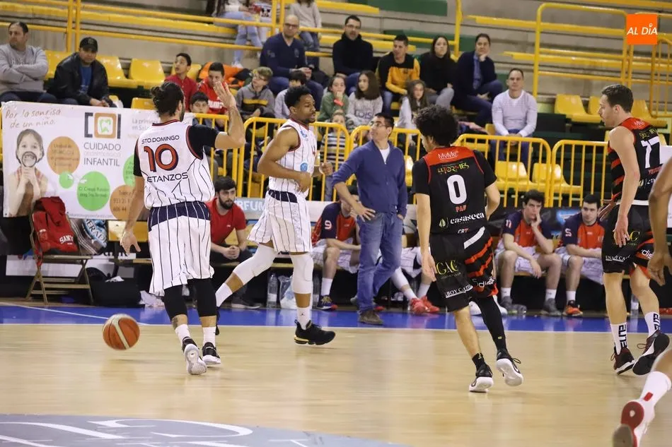 Foto 3 - El Aquimisa obra la gesta ante el Culleredo y el CB Tormes derrota al Betanzos