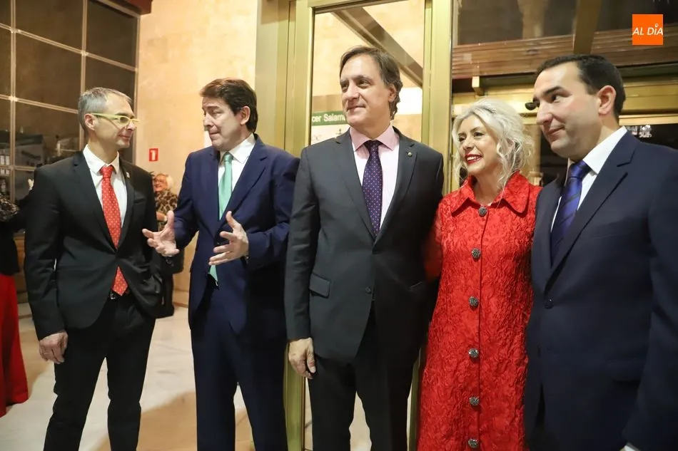Foto 2 - Excelente asistencia a la&nbsp;XV Cena a beneficio de la Asociaci&oacute;n Espa&ntilde;ola Contra el C&aacute;ncer...