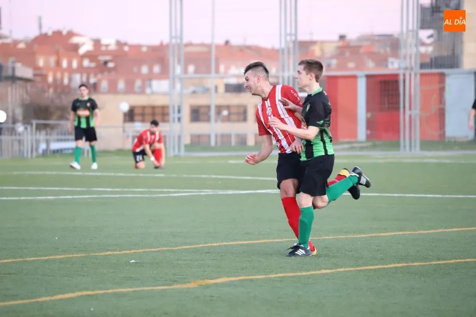Foto 8 - El Monterrey le mete una dura goleada al filial del Ciudad Rodrigo (8-0)