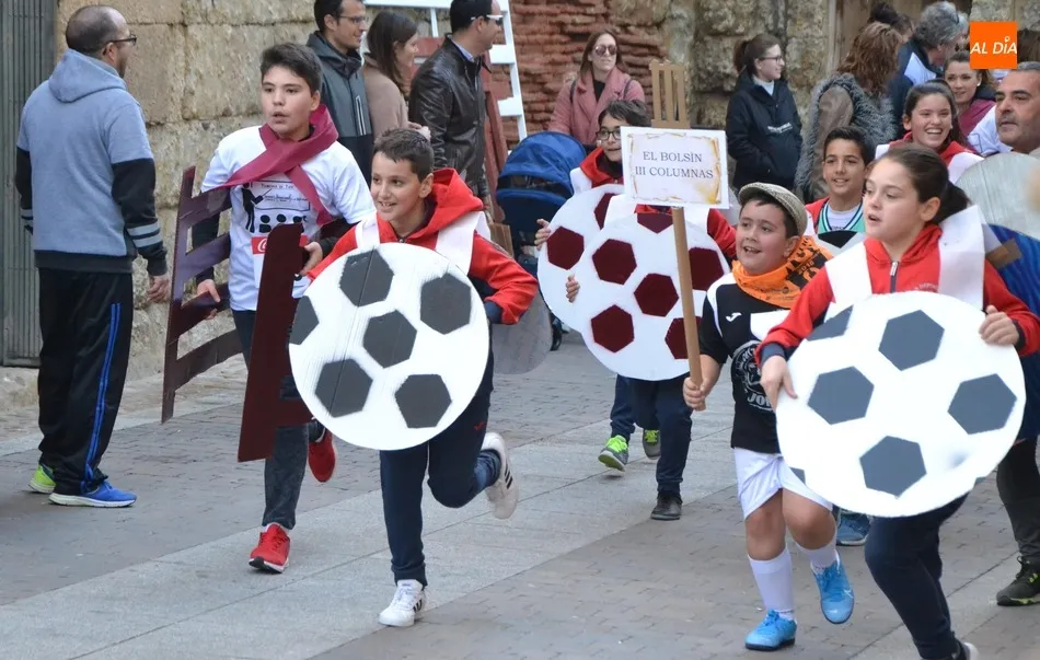 El Cross del Carnaval vuelve a batir su récord de participación en una espléndida mañana  