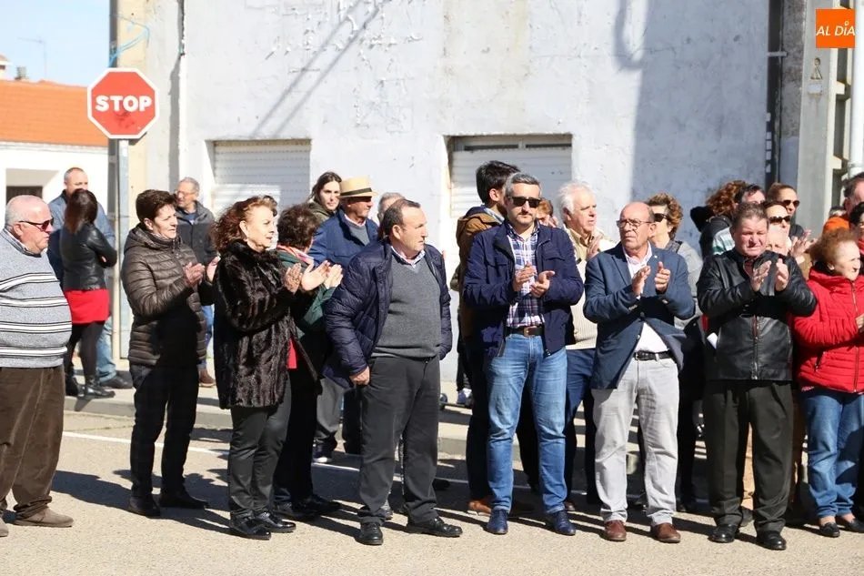 Foto 8 - Vecinos de Las Villas protestan contra el &ldquo;desmantelamiento de la sanidad rural&rdquo;