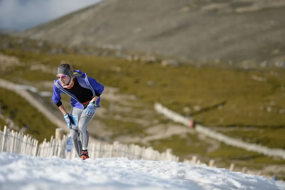 Foto 7 - Miguel Heras y Nuria Dom&iacute;nguez se imponen el en estreno del Snowcross La Covatilla