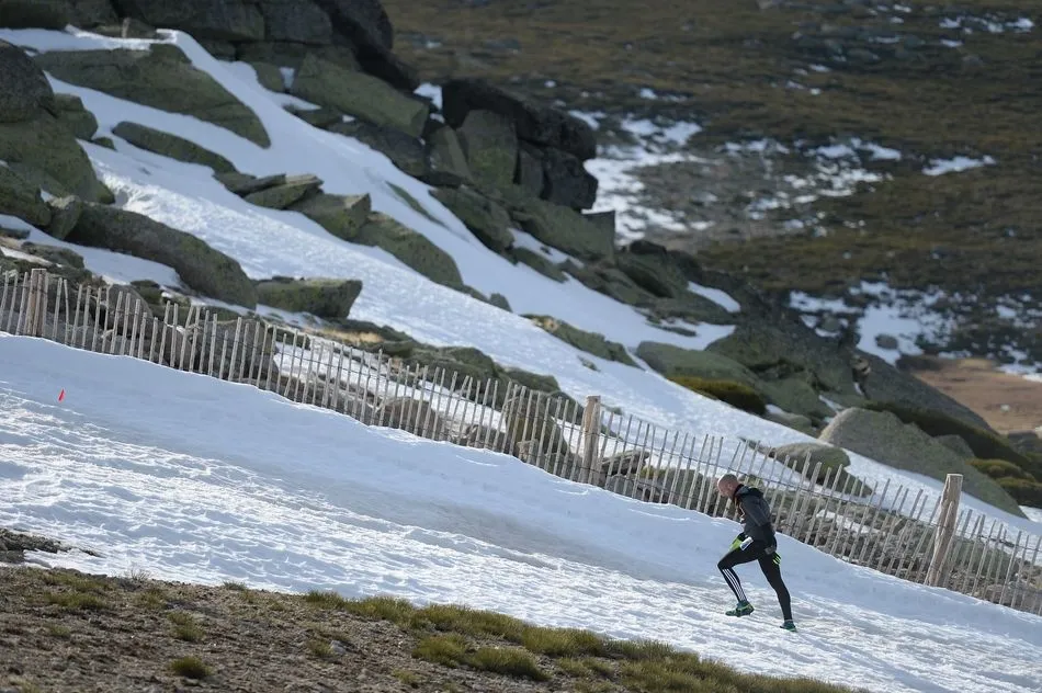 Foto 4 - Miguel Heras y Nuria Dom&iacute;nguez se imponen el en estreno del Snowcross La Covatilla