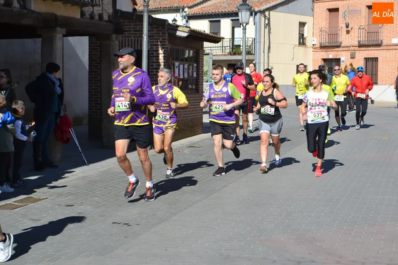 Foto 4 - Juan Bueno y Ver&oacute;nica S&aacute;nchez se llevan la s&eacute;ptima y consolidada edici&oacute;n de la Legua macoterana