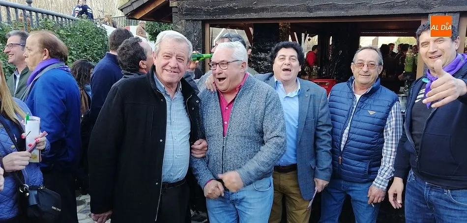 Foto 2 - Los finalistas del Bols&iacute;n se dejan la piel en busca de un hueco en los carteles del Carnaval  