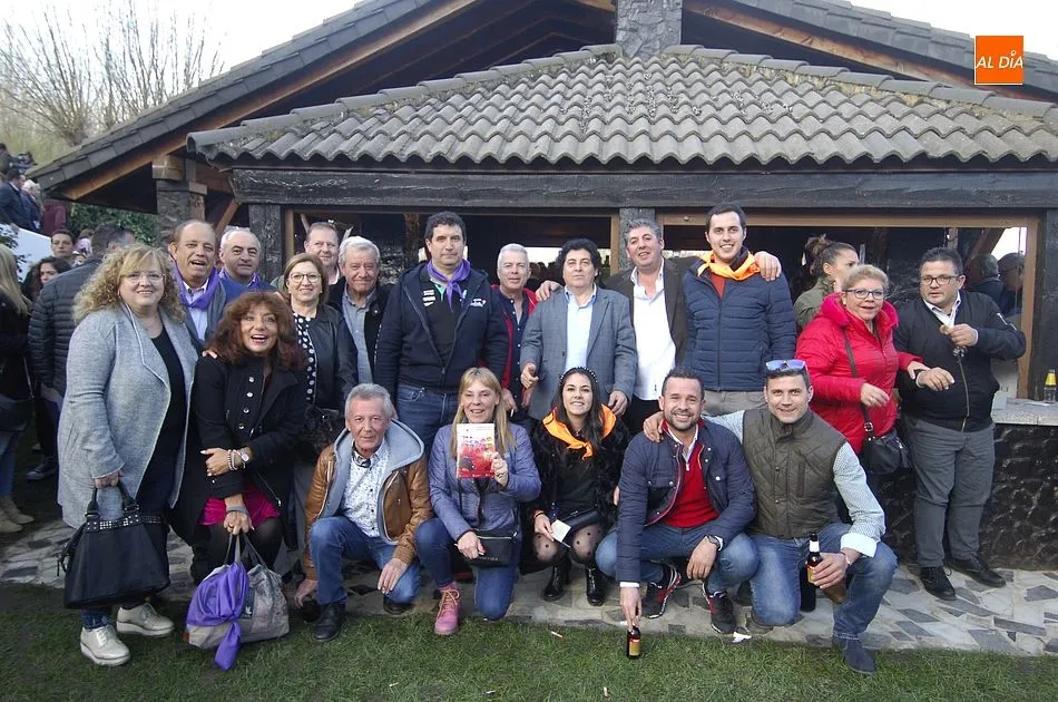 Foto 3 - Los finalistas del Bols&iacute;n se dejan la piel en busca de un hueco en los carteles del Carnaval  