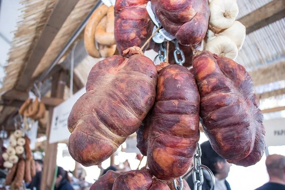 Foto 4 - Sabor y diversi&oacute;n en Bragan&ccedil;a con el Festival del Botillo y el Carnaval de los Caretos  