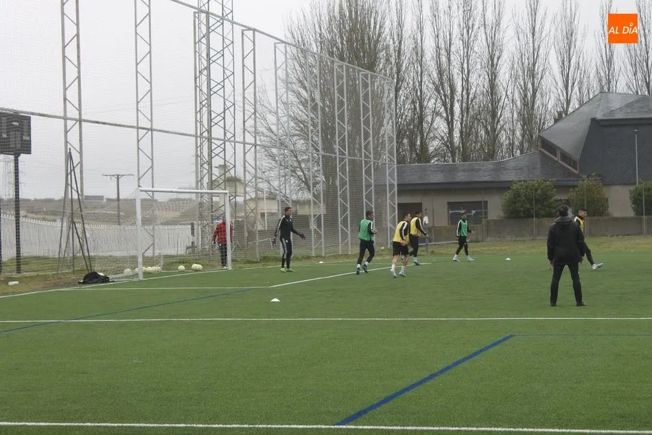 Foto 9 - El Salamanca UDS y Unionistas empiezan a trabajar el derbi&hellip;&nbsp;a escasos metros