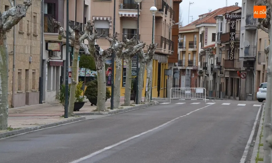 Habilitada una nueva zona de aparcamiento en la calle Santa Clara  