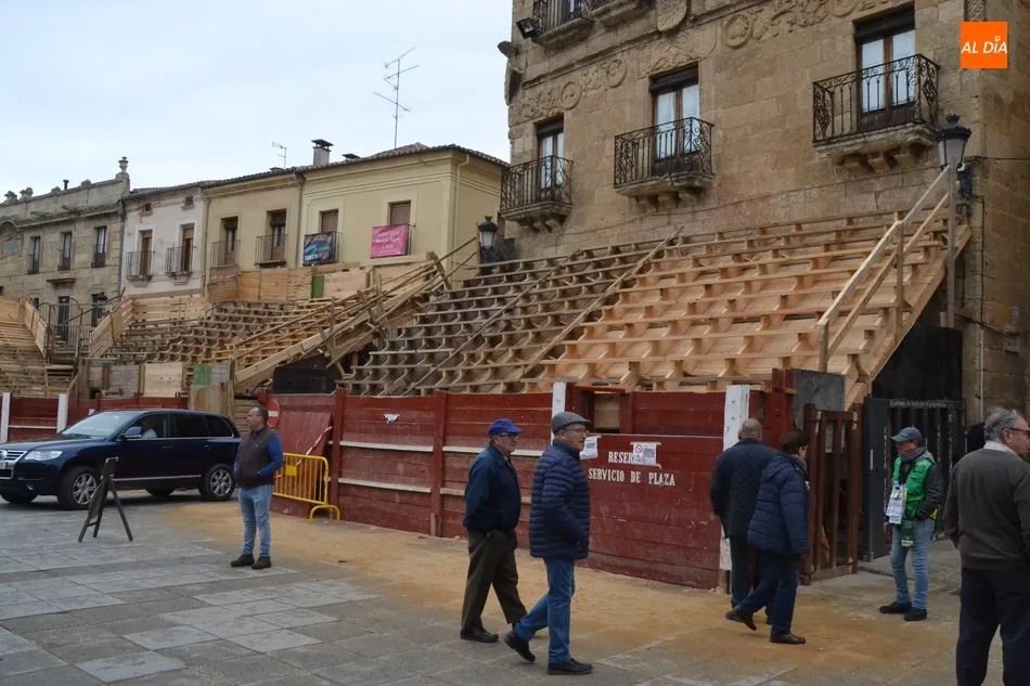 Foto 6 - Ultimado el coso taurino de la Plaza Mayor a falta de peque&ntilde;os retoques  