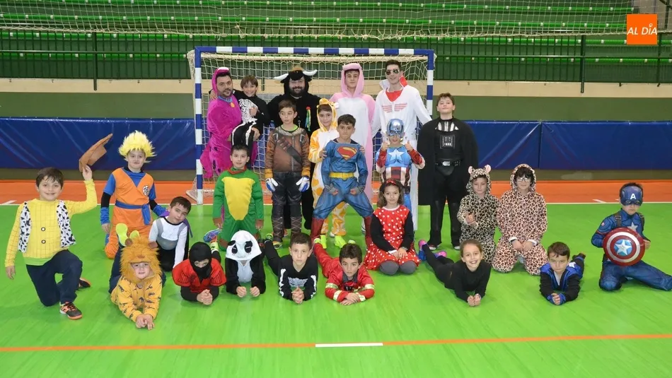 Conde de Foxá ‘calienta’ para los bailes carnavaleros de la mano de los benjamines del III...