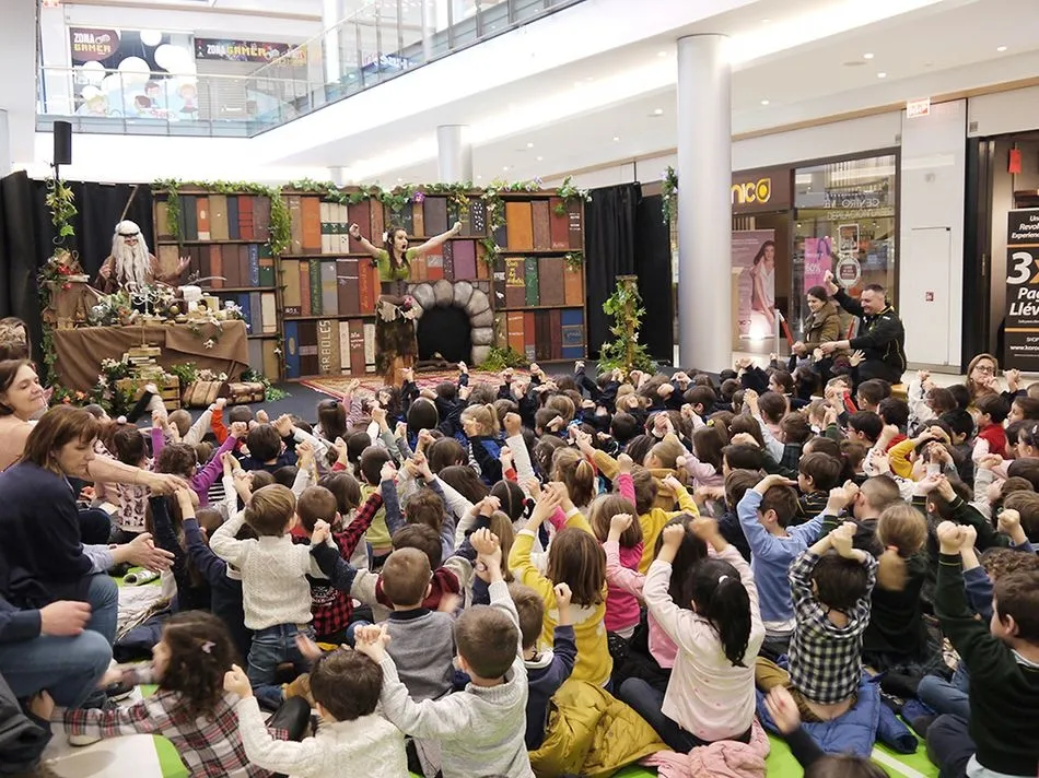 Foto 10 - Los Cuentos Vivos regresan al Centro Comercial El Tormes
