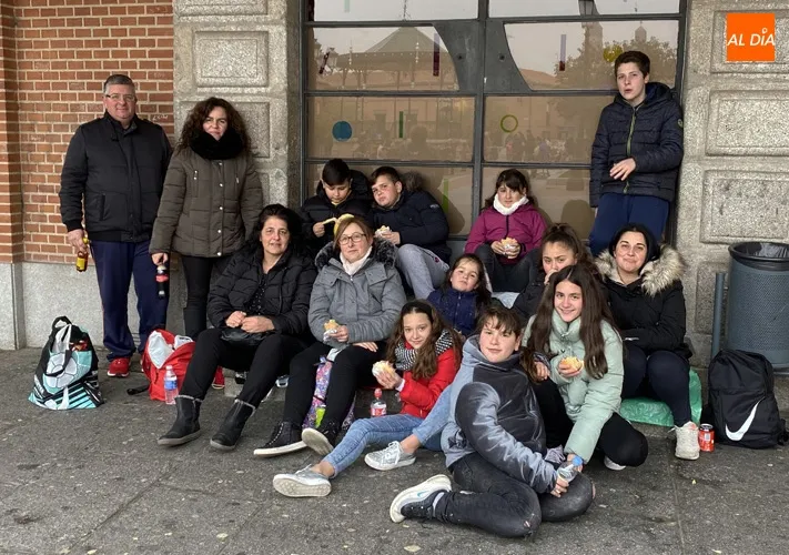 Foto 6 - Manos Unidas reparte m&aacute;s de 1.000 bocadillos ben&eacute;ficos en su tradicional &lsquo;Operaci&oacute;n Bocata&rsquo;