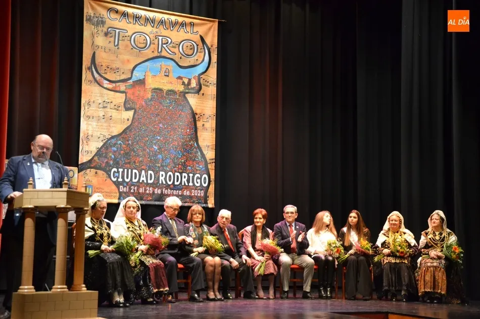 Foto 7 - Jer&oacute;nimo Garc&iacute;a entremezcla historia y recuerdos en su denso preg&oacute;n para la Puerta del...
