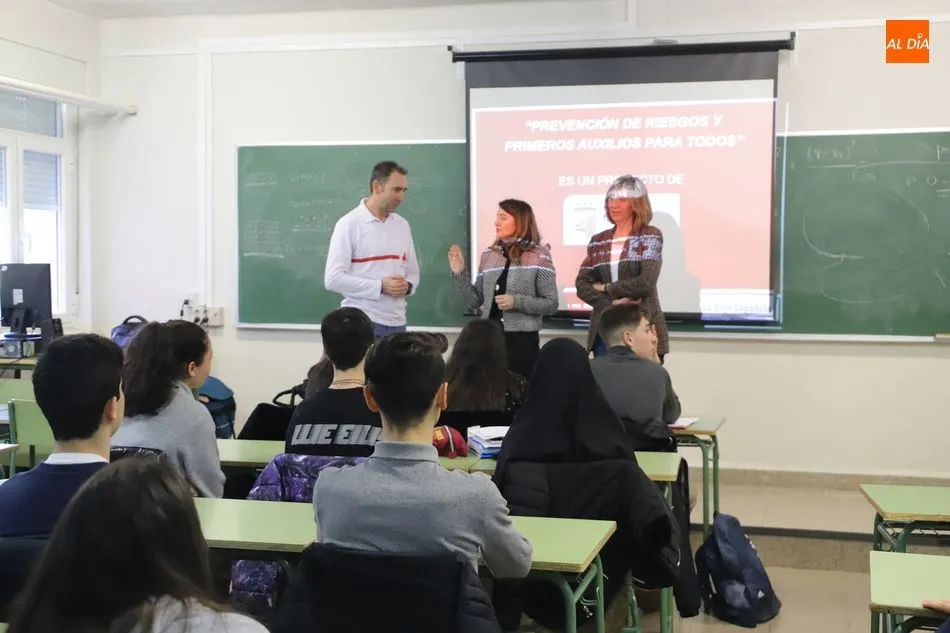 Foto 5 - Un total de 3.500 estudiantes de Salamanca se forman en primeros auxilios b&aacute;sicos